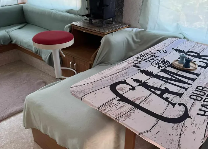 Mobilhomme Prive Dans Son Jus 2 Etoiles Кемпинг Le Plessis-Lastelle