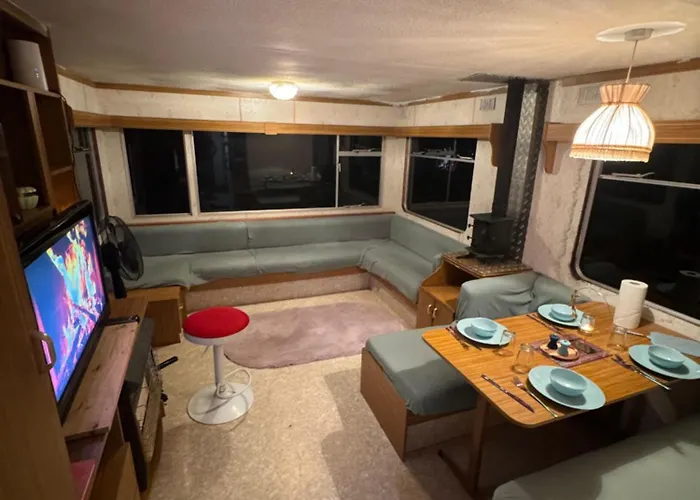 Mobilhomme Prive Dans Son Jus 2 Etoiles * Le Plessis-Lastelle